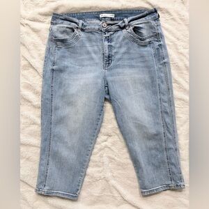 KanCan Light Blue Denim Crop Jeans